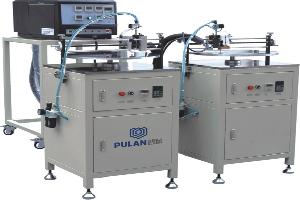 The air filter cover sealing glue injection machine